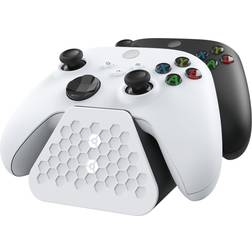 Gioteck Xbox Series X|S/Xbox One Duo Charging Stand - Black/White